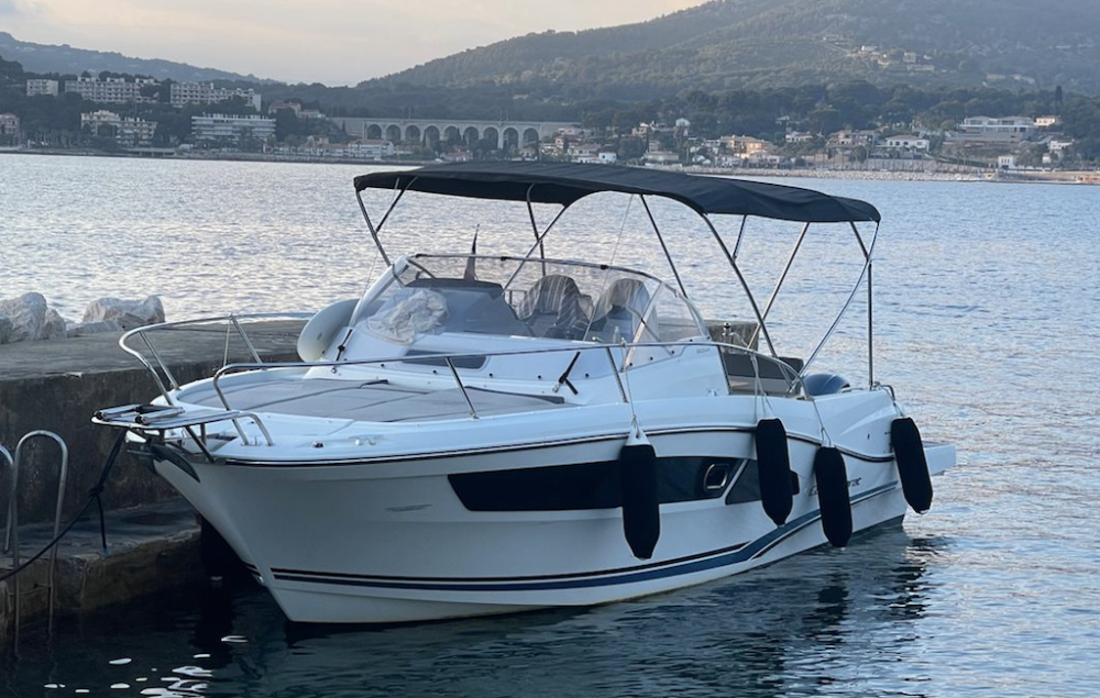 JEANNEAU CAP CAMARAT 9.0 WA