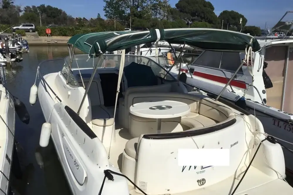 Jeanneau Leader 805