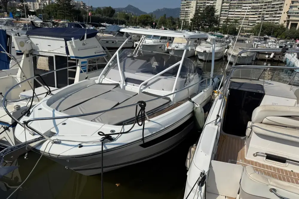 2021-jeanneau-cap-camarat-90