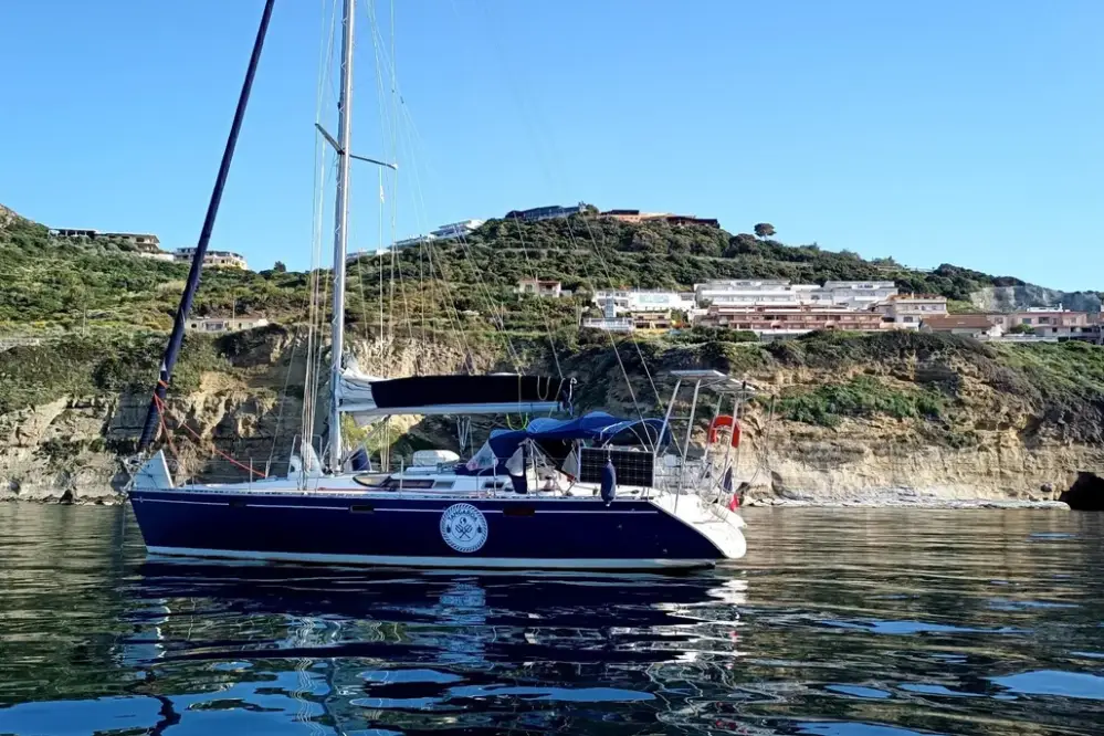 1988-beneteau-oceanis-430-sail