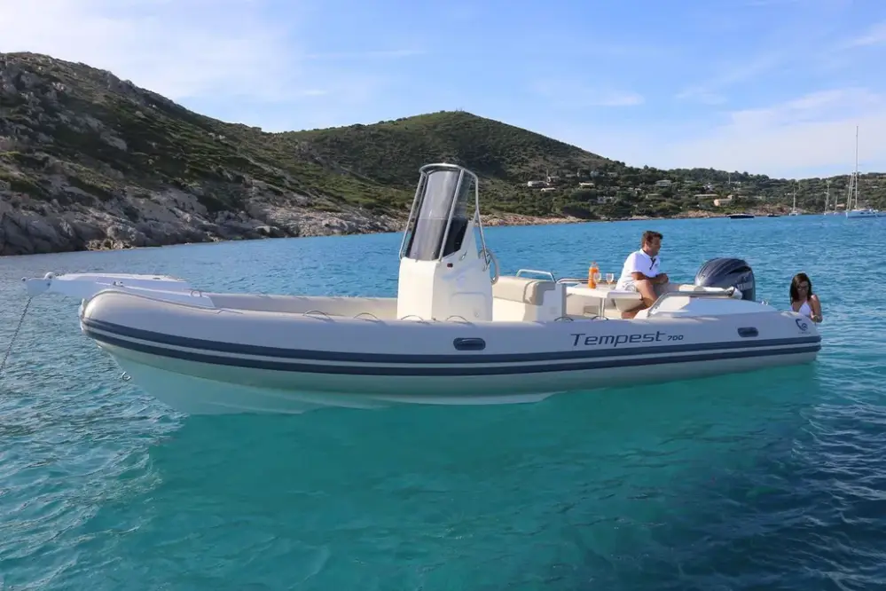Capelli Tempest 700 Luxe | 7m