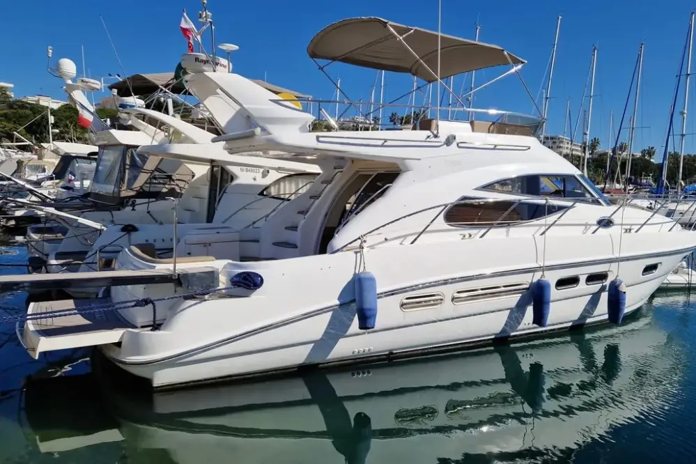 Sealine F42/5 | 13m